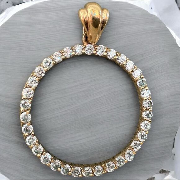 STUNNING LARGE GOLDTONE CRYSTAL CIRCLE PENDANT ✨ - Picture 1 of 17